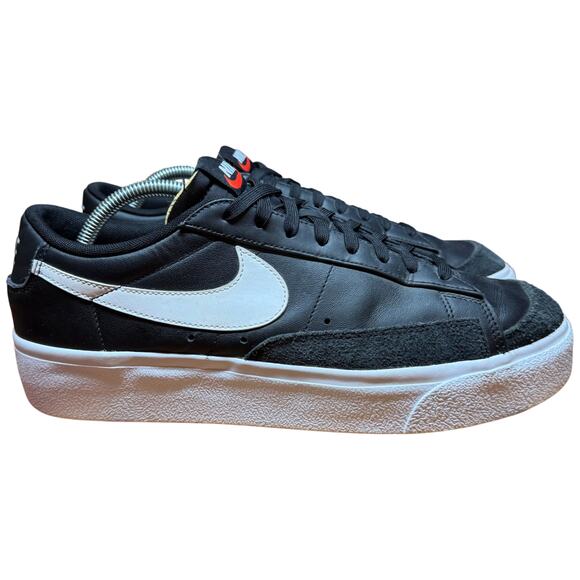 NIKE Blazer Low Platform W12/M10.5 Black White Leather Sneakers DJ0292-001 - Picture 1 of 15